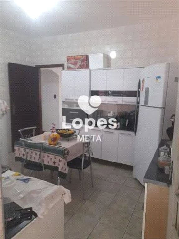 Casa à venda com 3 quartos, sendo 2 suítes, em Jardim Altos de Santana, São José dos Campos, SP