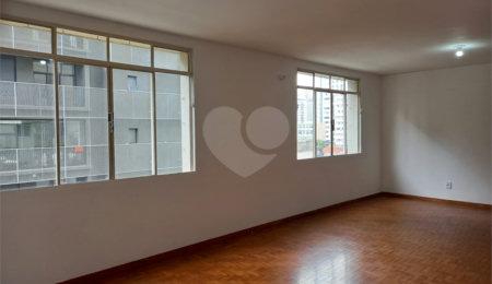 Apartamento à venda com 3 quartos, sendo 1 suíte,  em Pinheiros, São Paulo, SP