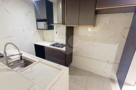 Casa de Vila à venda com 3 quartos, sendo 1 suíte, em Praça da Bandeira, Rio de Janeiro, RJ