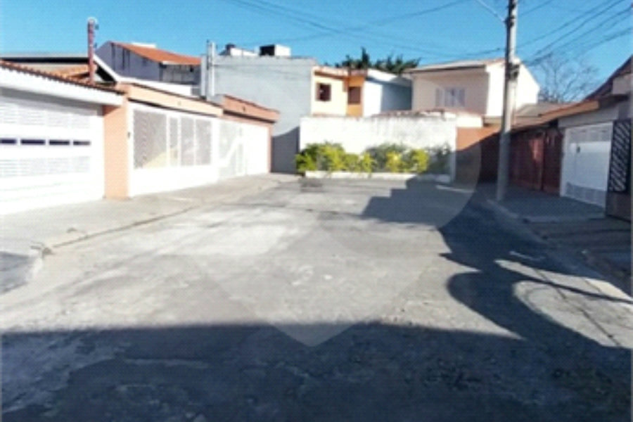 Casa à venda com 3 quartos, sendo 1 suíte, em Vila Scarpelli, Santo André, SP