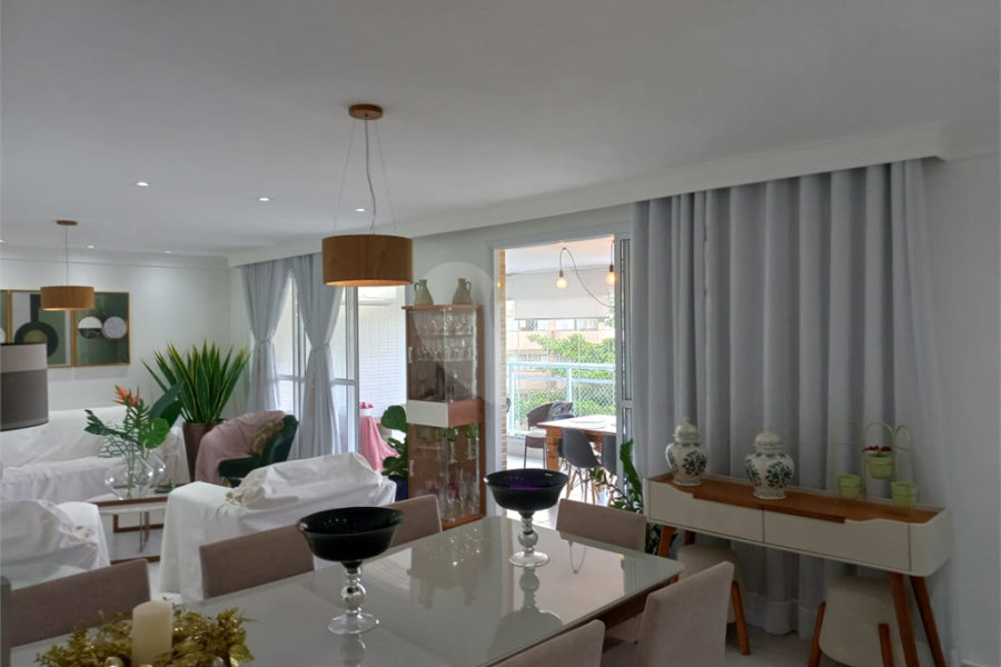 Apartamento à venda ou para alugar com 3 suítes em Enseada, Guarujá, SP