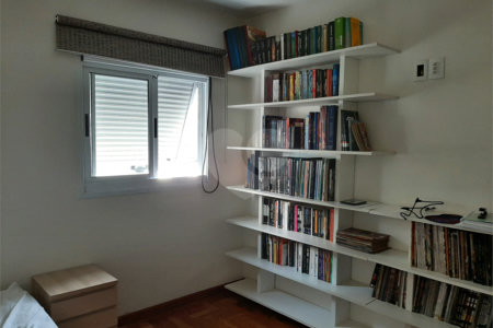 Apartamento à venda com 3 quartos, sendo 1 suíte, em Vila Mariana, São Paulo, SP