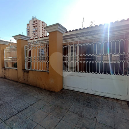 Casa à venda com 3 quartos, sendo 2 suítes,  no Centro, Itapetininga, SP