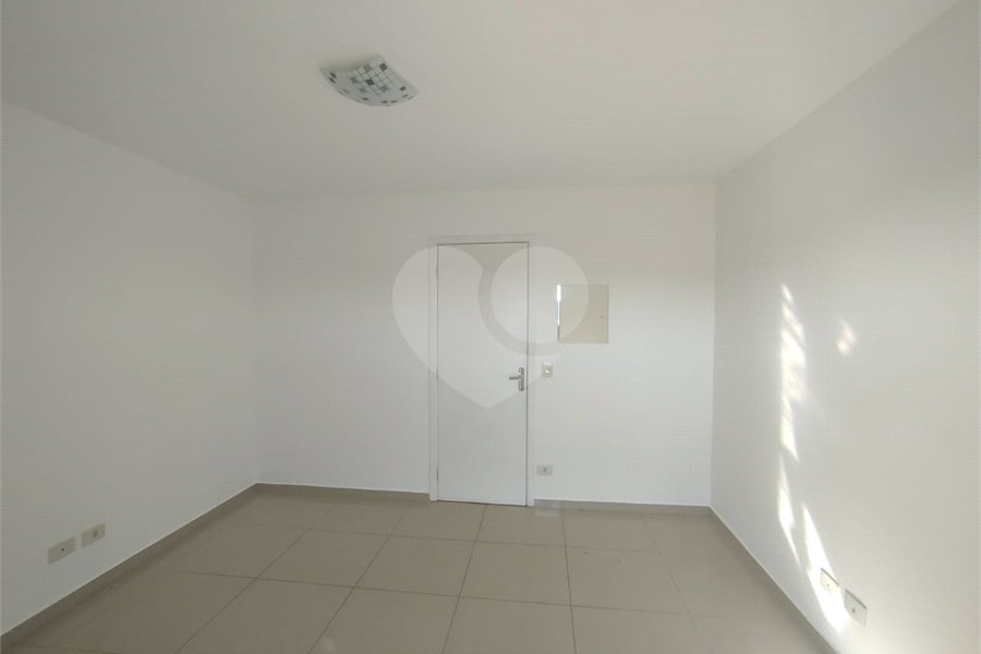 Casa à venda com 2 quartos no condomínio Vila Ajoá, Caieiras - SP