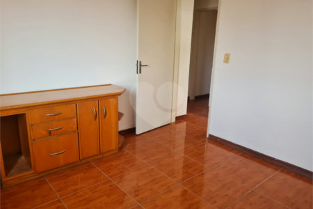 Sobrado à venda com 2 quartos, sendo 1 suíte, em Jardim Ivana, São Paulo, SP