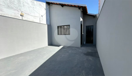 Casa à venda com 2 quartos em Vila Nastri, Itapetininga, SP