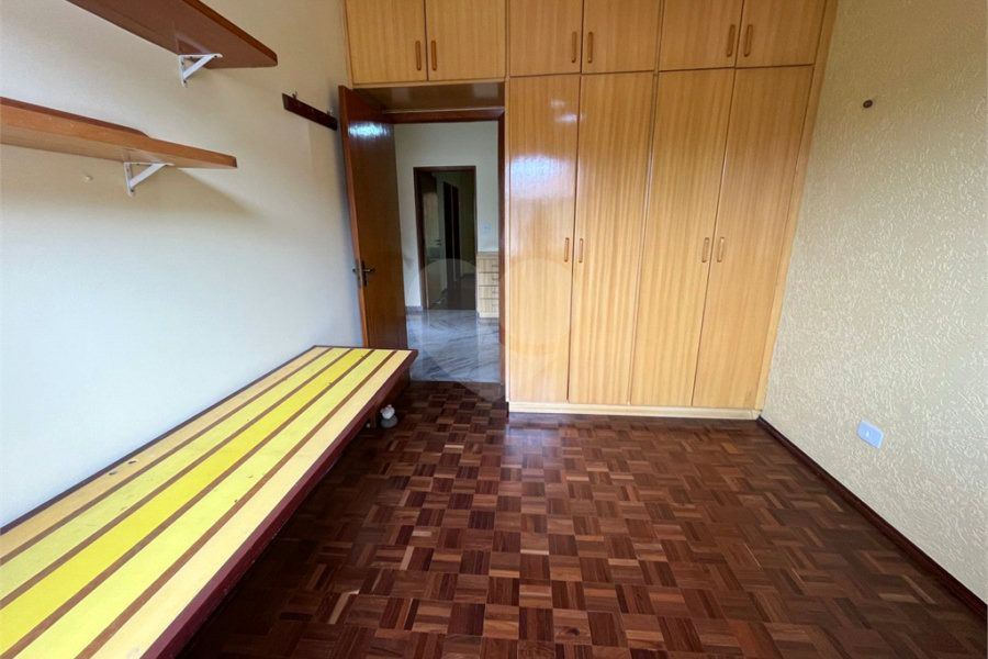 Sobrado à venda com 4 quartos, sendo 2 suítes, em Tremembé, São Paulo, SP