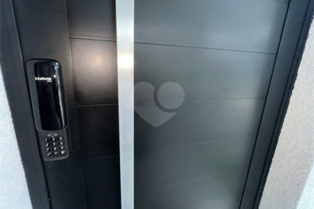 Casa à venda com 3 quartos, sendo 1 suíte, no condomínio Horto Florestal Villagio, Sorocaba - SP