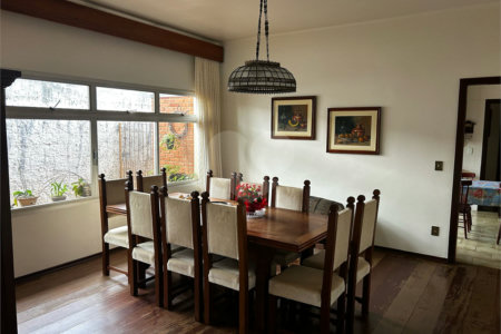 Casa à venda com 4 quartos, sendo 2 suítes, em Vila Aparecida, Itapetininga, SP