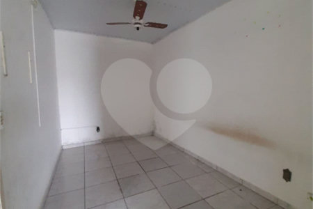 Sobrado à venda com 2 quartos em Vila Margarida, São Paulo, SP