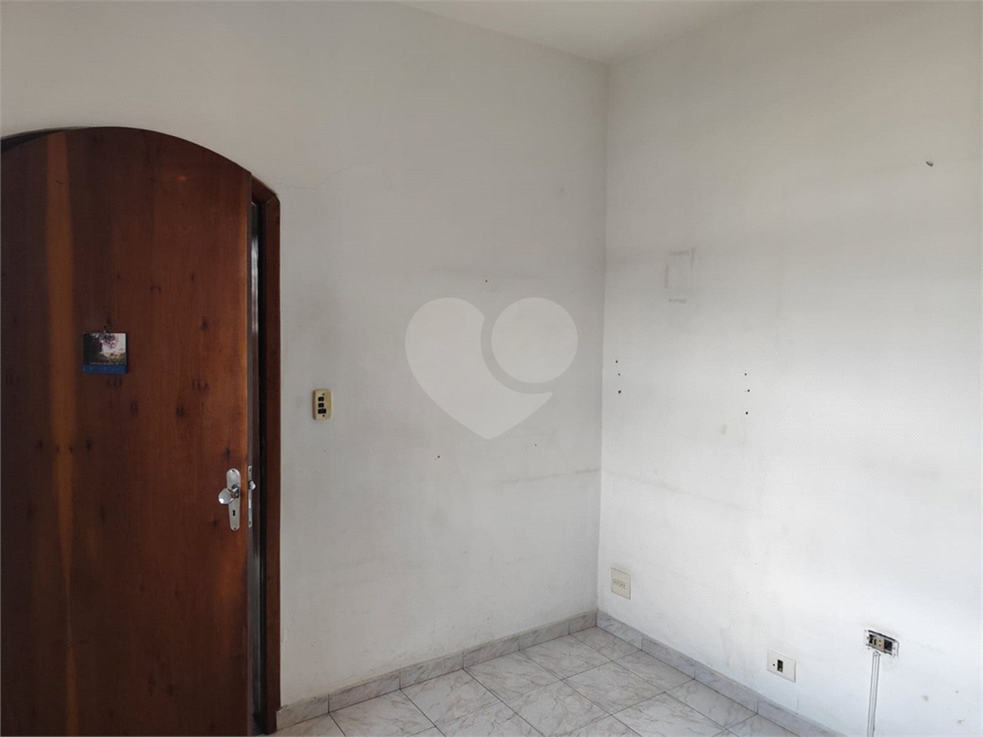 Sobrado à venda com 2 quartos em Vila Nivi, São Paulo, SP