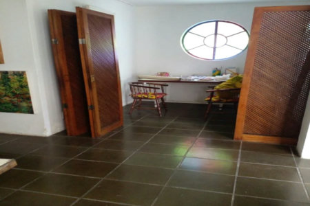 Excelente sobrado com 6 vagas de garagem e piscina próximo ao Metrô Vila Sônia - Jardim Peri Peri