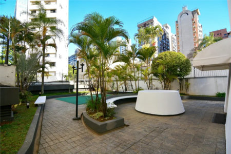 Apartamento à venda com 4 quartos, sendo 2 suítes, em Brooklin Paulista, São Paulo, SP