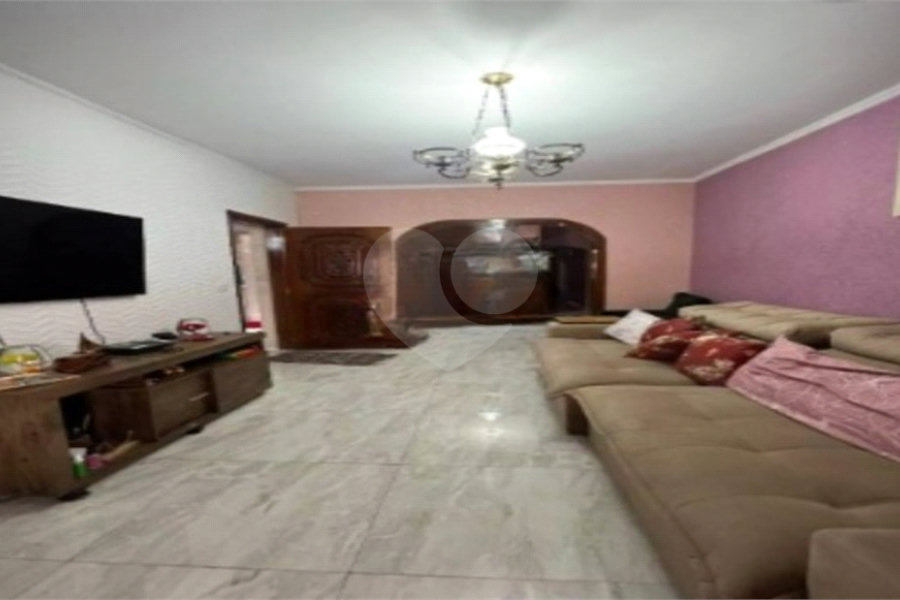 Sobrado à venda com 3 quartos, sendo 1 suíte, em Tremembé, São Paulo, SP
