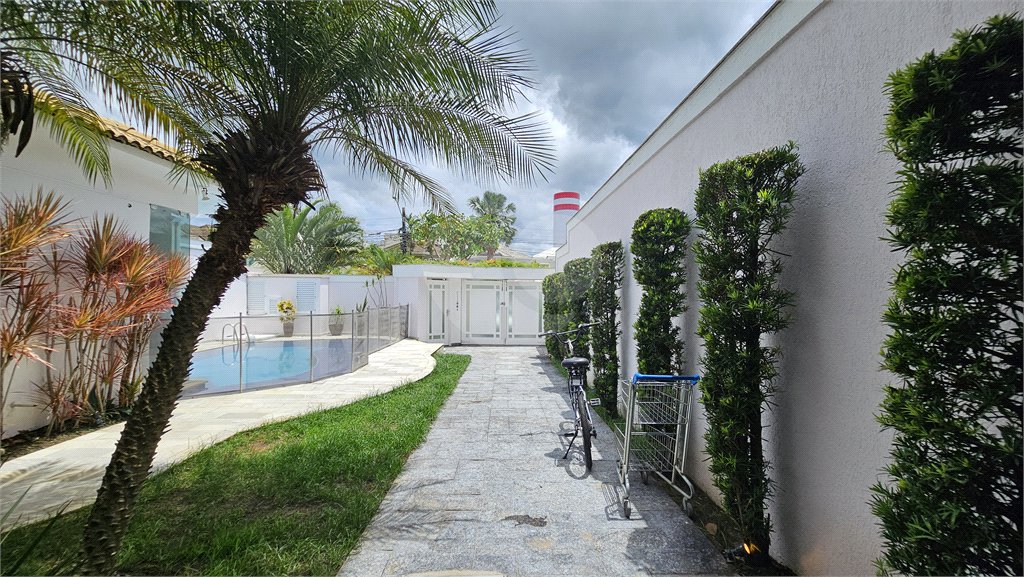 Casa à venda ou para alugar com 4 quartos, sendo 3 suítes, no condomínio Associação Vivendas do Sol, Rio de Janeiro - RJ