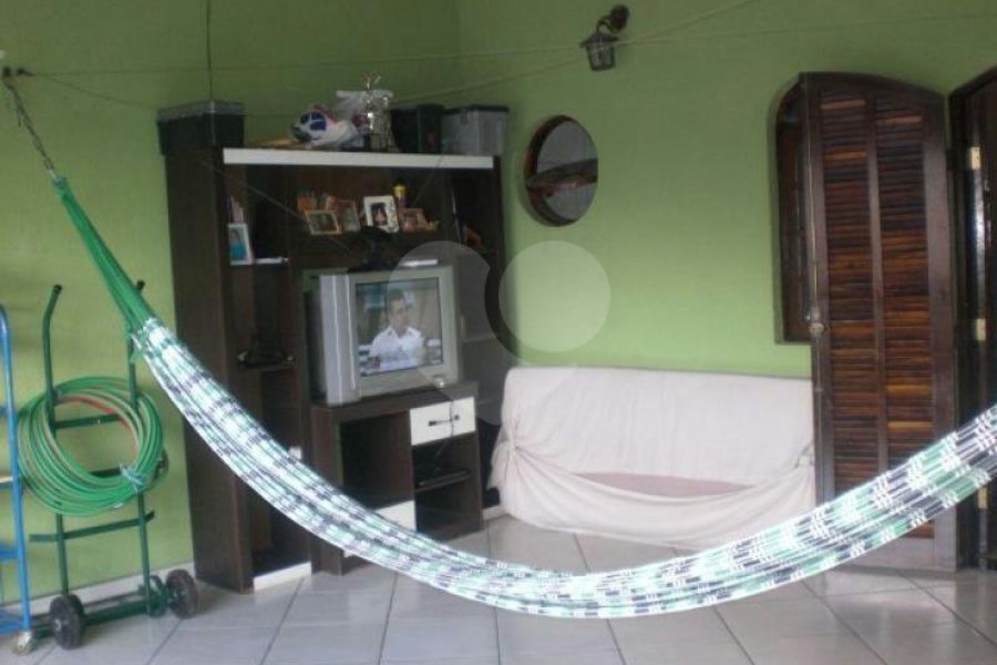 Sobrado à venda com 3 quartos, sendo 1 suíte, em Jardim Peri, São Paulo, SP