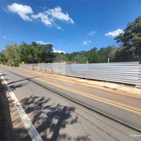 Terreno em Atibaia com 3.000 metros para locação, ótimo para transportadora, pátio de veículos, mecânica pesada