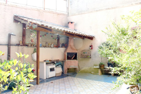 Casa à venda com 4 quartos, sendo 2 suítes, em Jardim Leonor, São Paulo, SP