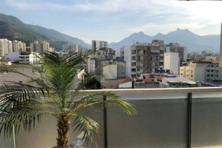 Cobertura à venda com 3 quartos, sendo 1 suíte,  em Tijuca, Rio de Janeiro, RJ