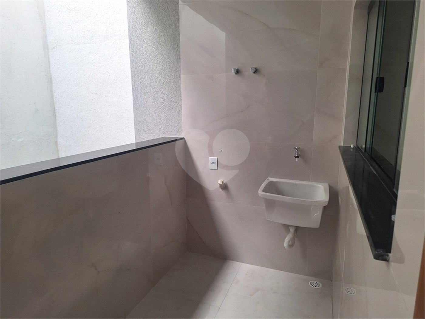 Sobrado à venda com 3 quartos, sendo 1 suíte, em Vila São Geraldo, São Paulo, SP
