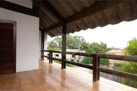 Casa à venda com 4 quartos, sendo 1 suíte, em Vila Tiradentes, São Paulo, SP