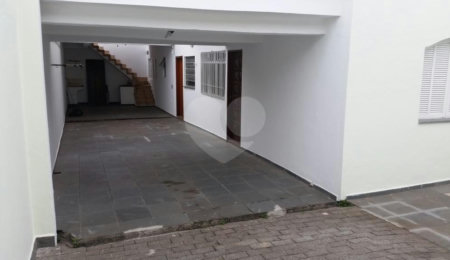 Sobrado à venda com 4 quartos em Vila Guilherme, São Paulo, SP