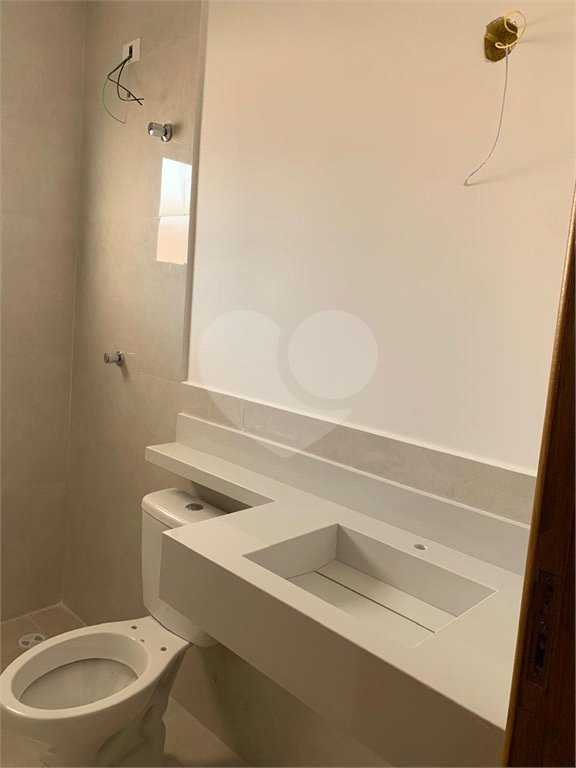 Casa à venda com 3 quartos, sendo 1 suíte, no condomínio Villa D'este, Cotia - SP