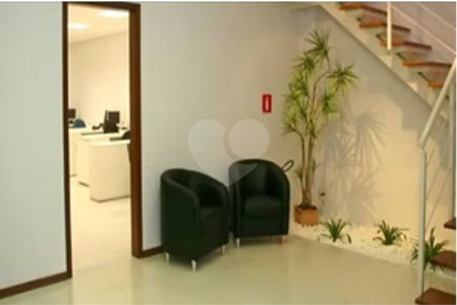 Sobrado à venda com 4 quartos em Santana, São Paulo, SP