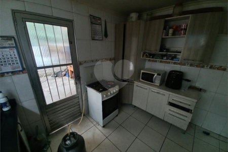 Sobrado à venda com 3 quartos, sendo 1 suíte, em Jardim Helga, São Paulo, SP