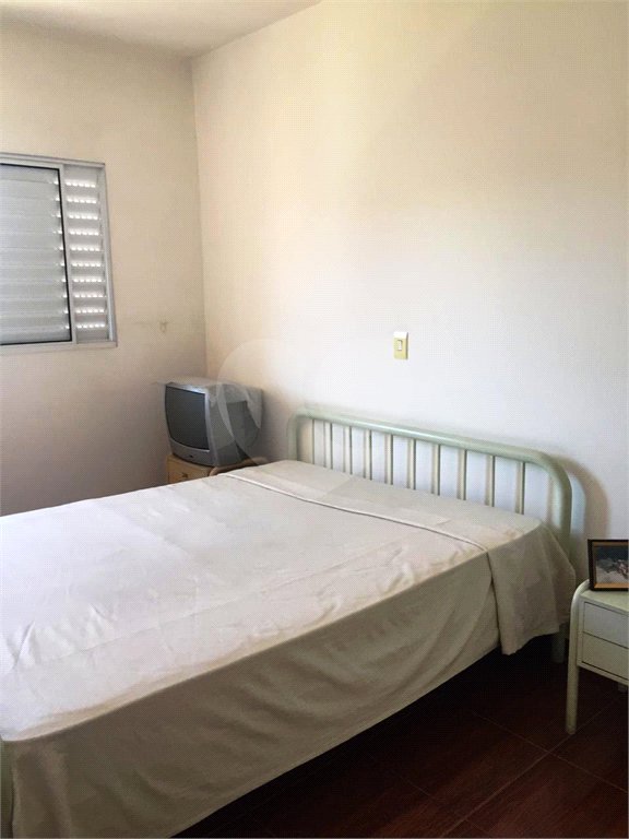 Casa à venda com 3 quartos, sendo 1 suíte, no condomínio Coelho III, São Paulo - SP