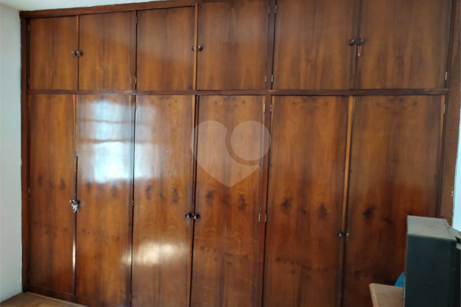 Casa Térrea à venda com 3 quartos em Horto, São Paulo, SP