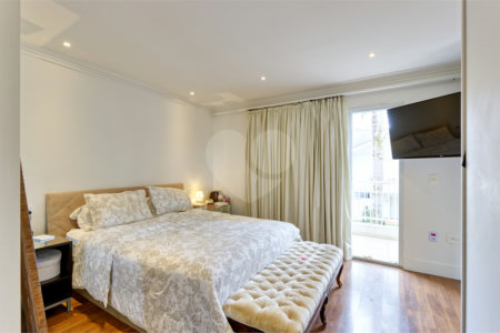 Casa à venda com 3 quartos, sendo 1 suíte, no condomínio Magnólia Gardens, São Paulo - SP