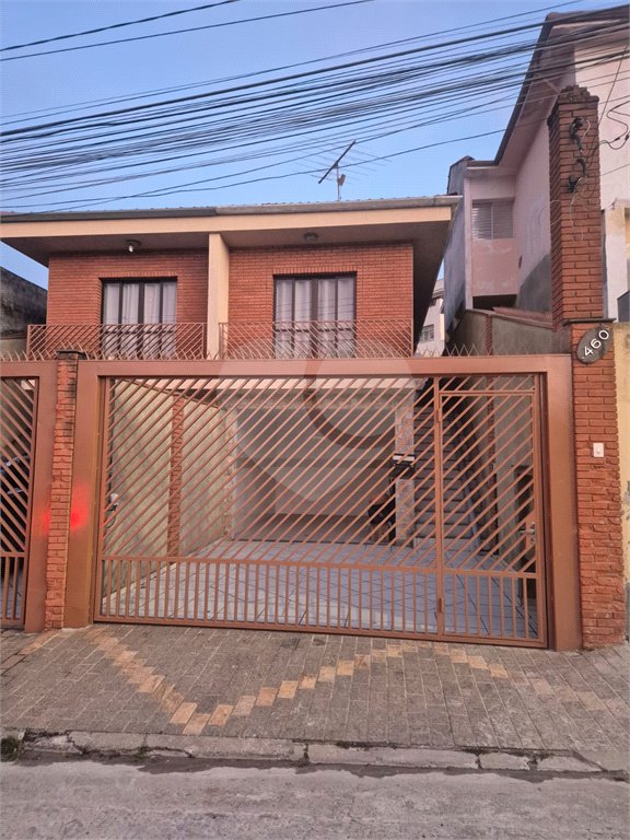 Sobrado à venda com 3 quartos, sendo 1 suíte, em Vila Bonilha, São Paulo, SP