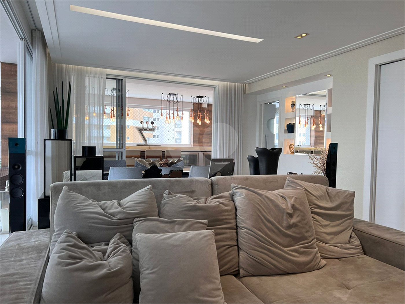 Apartamento à venda com 3 suítes em Santana, São Paulo, SP