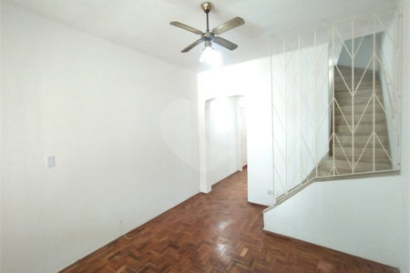 Casa de Vila à venda ou para alugar com 3 quartos em Jardim do Colégio (zona Norte), São Paulo, SP