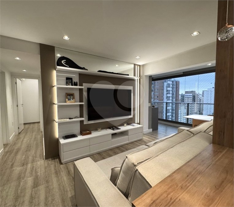 Apartamento para alugar com 2 quartos, sendo 1 suíte,  em Indianópolis, São Paulo, SP