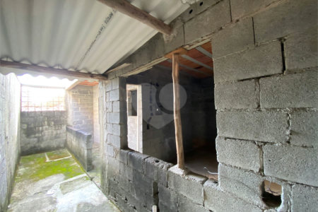 Casa à venda com 2 quartos, sendo 1 suíte, em Jardim Santa Inês, Suzano, SP