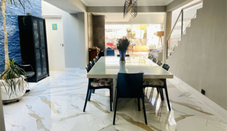 Casa à venda com 3 suítes em Jardim Londrina, São Paulo, SP