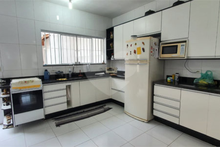 Sobrado à venda com 3 suítes em Vila Gustavo, São Paulo, SP
