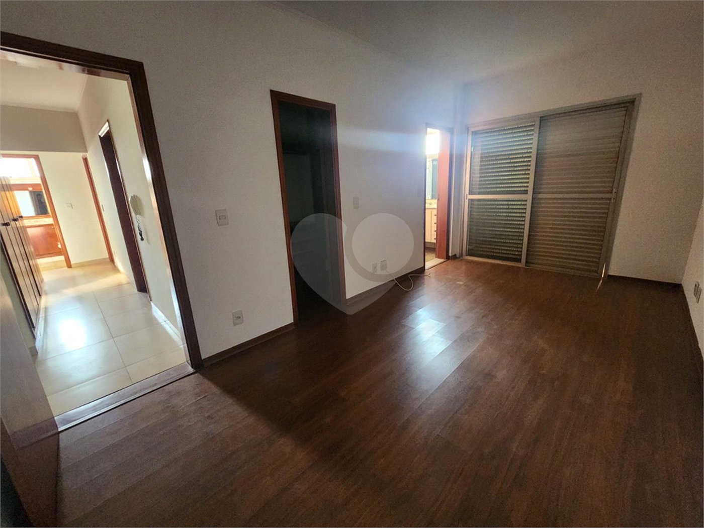 Apartamento à venda com 4 quartos, sendo 2 suítes, no Centro, Araraquara, SP