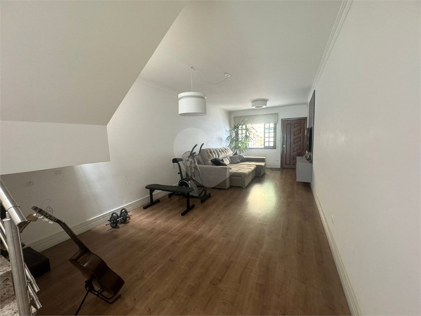 Sobrado à venda com 3 quartos, sendo 1 suíte, em Vila Nivi, São Paulo, SP