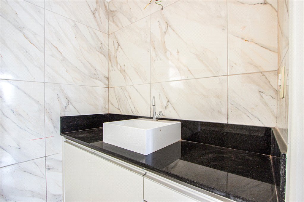 Apartamento à venda ou para alugar com 3 quartos, sendo 1 suíte,  em Pinheiros, São Paulo, SP