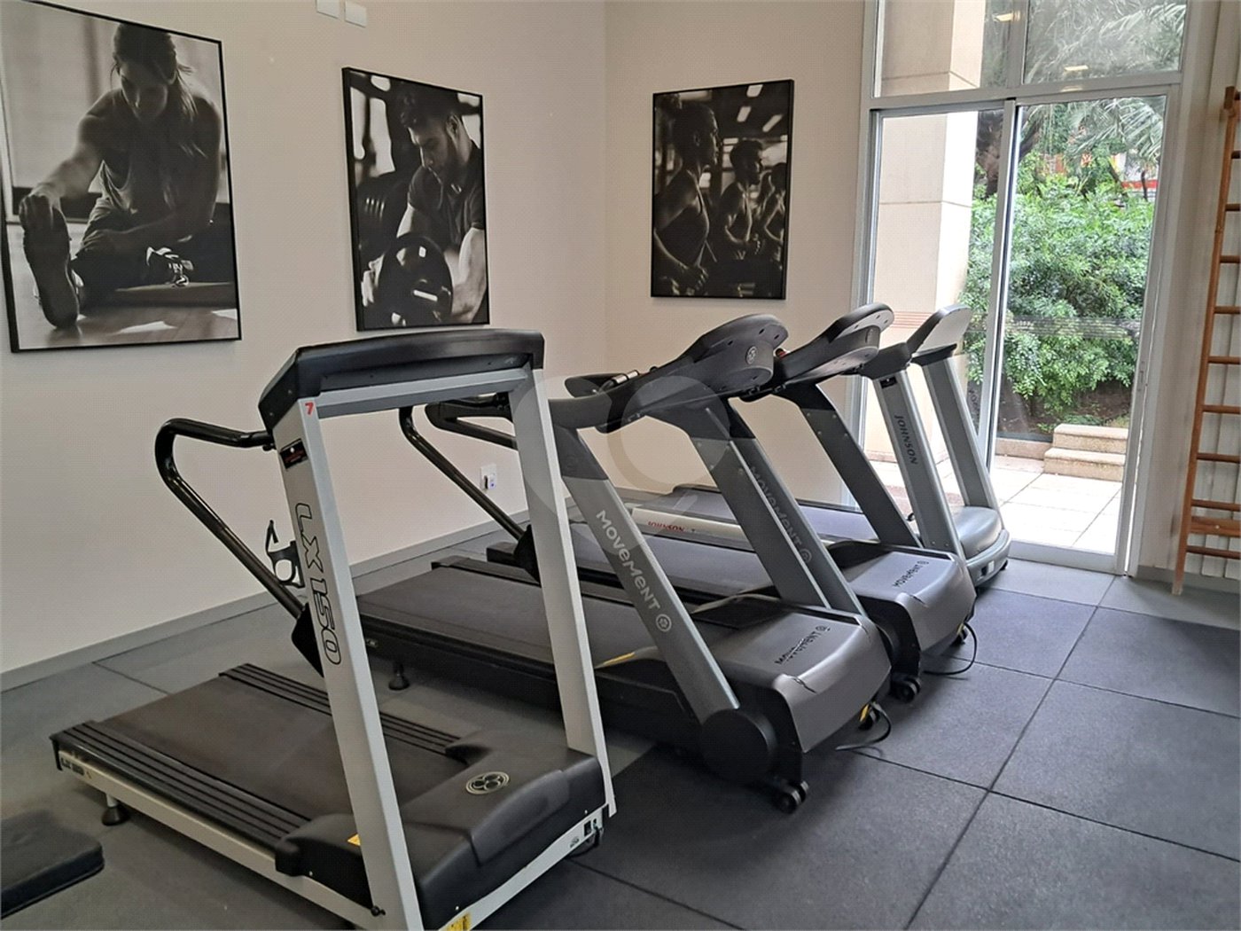 Apartamento à venda com 3 quartos, sendo 1 suíte, em Chácara Santo Antônio, São Paulo, SP