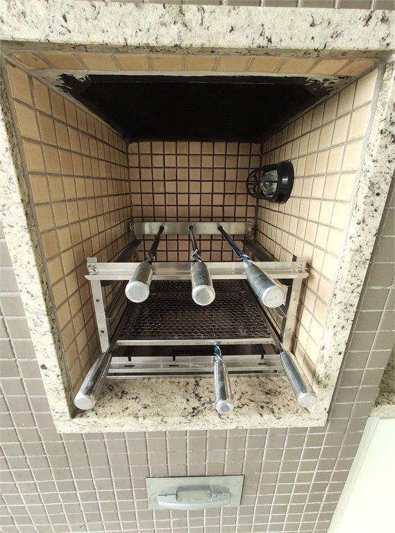 Apartamento à venda ou para alugar com 3 quartos, sendo 1 suíte, em Parque Reboucas, São Paulo, SP