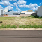 Terreno à venda em Residencial Village Damha III, Araraquara, SP