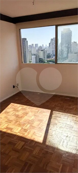 Apartamento à venda com 4 quartos, sendo 1 suíte, em Vila Olímpia, São Paulo, SP