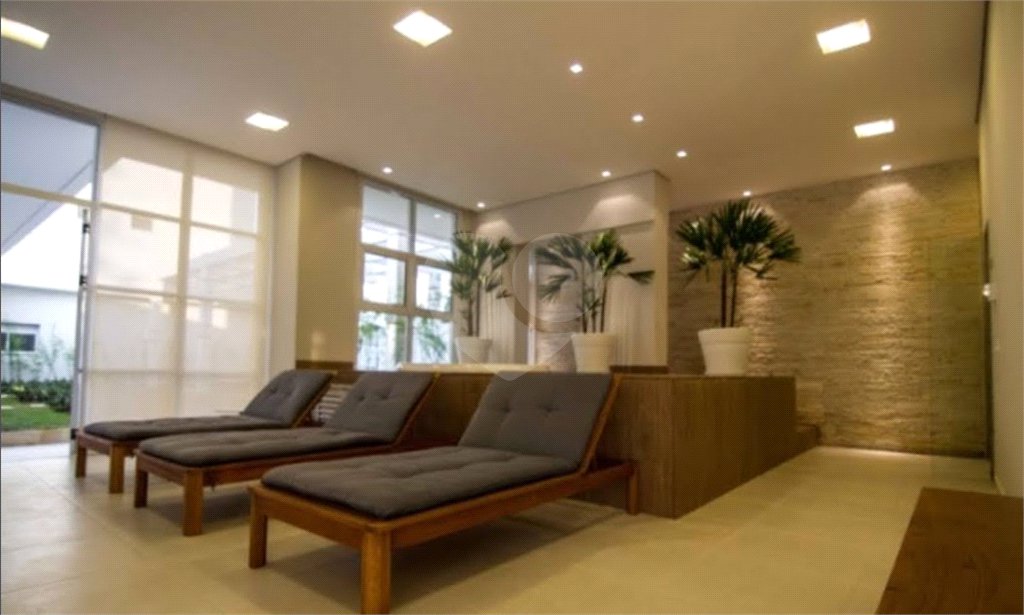 Apartamento à venda ou para alugar com 3 quartos, sendo 1 suíte,  em Parque Reboucas, São Paulo, SP