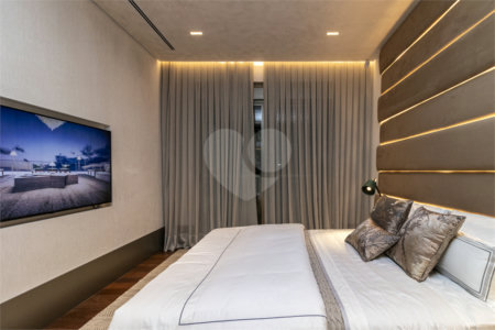 Apartamento à venda com 4 suítes em Jardim Guedala, São Paulo, SP