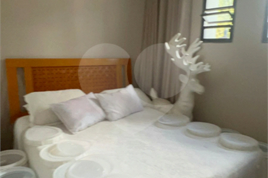 Casa à venda com 6 quartos, sendo 5 suítes, no condomínio Alpes da Cantareira, Mairiporã - SP