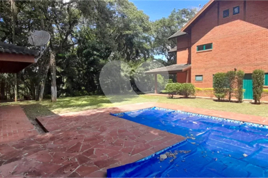 Casa à venda com 3 suítes no condomínio Sausalito, Mairiporã - SP